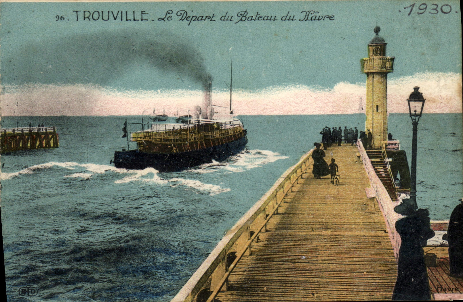 CPA Trouville Le depart du Bateau du Havre