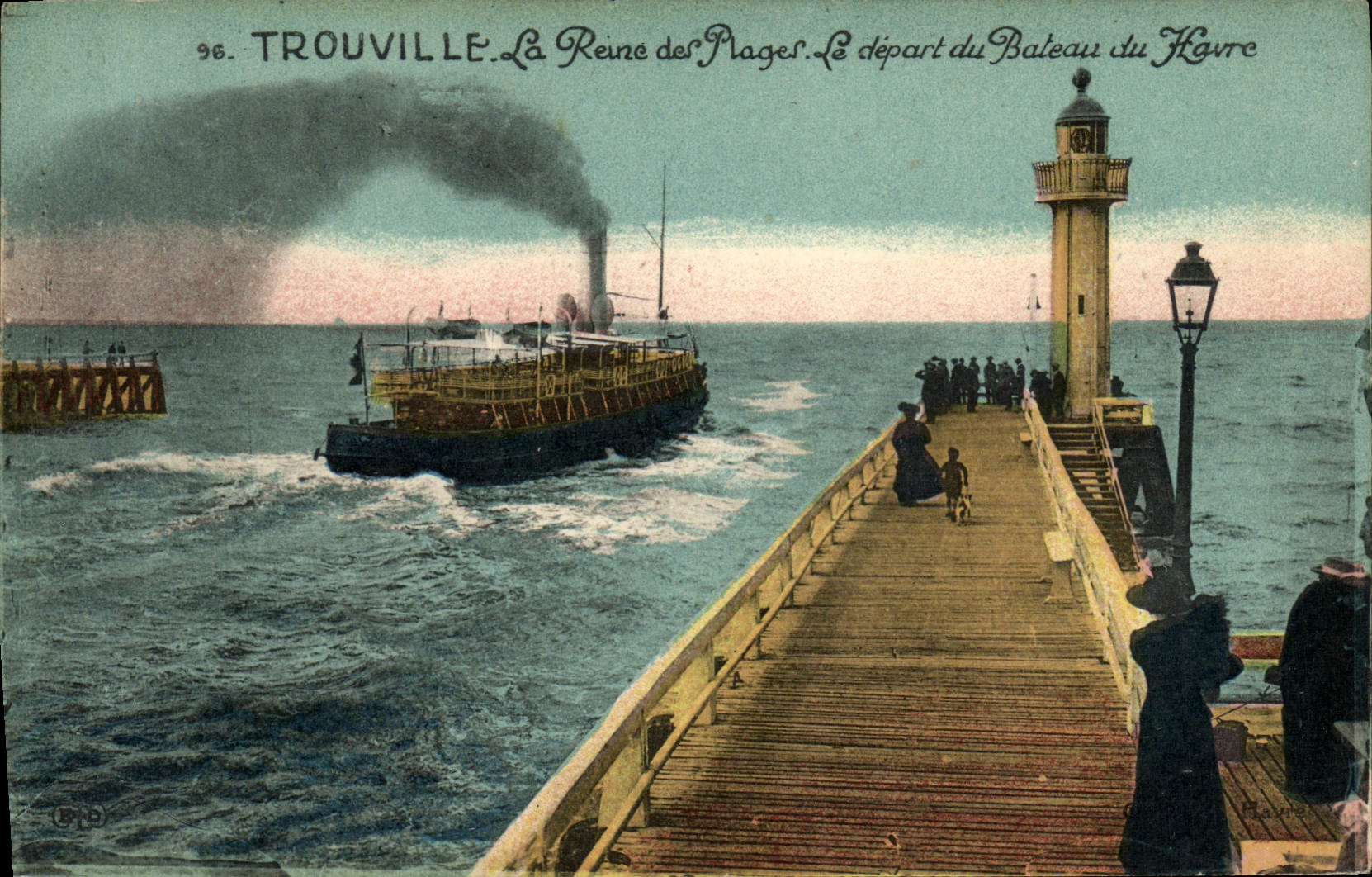 CPA Trouville Le depart du Bateau du Havre