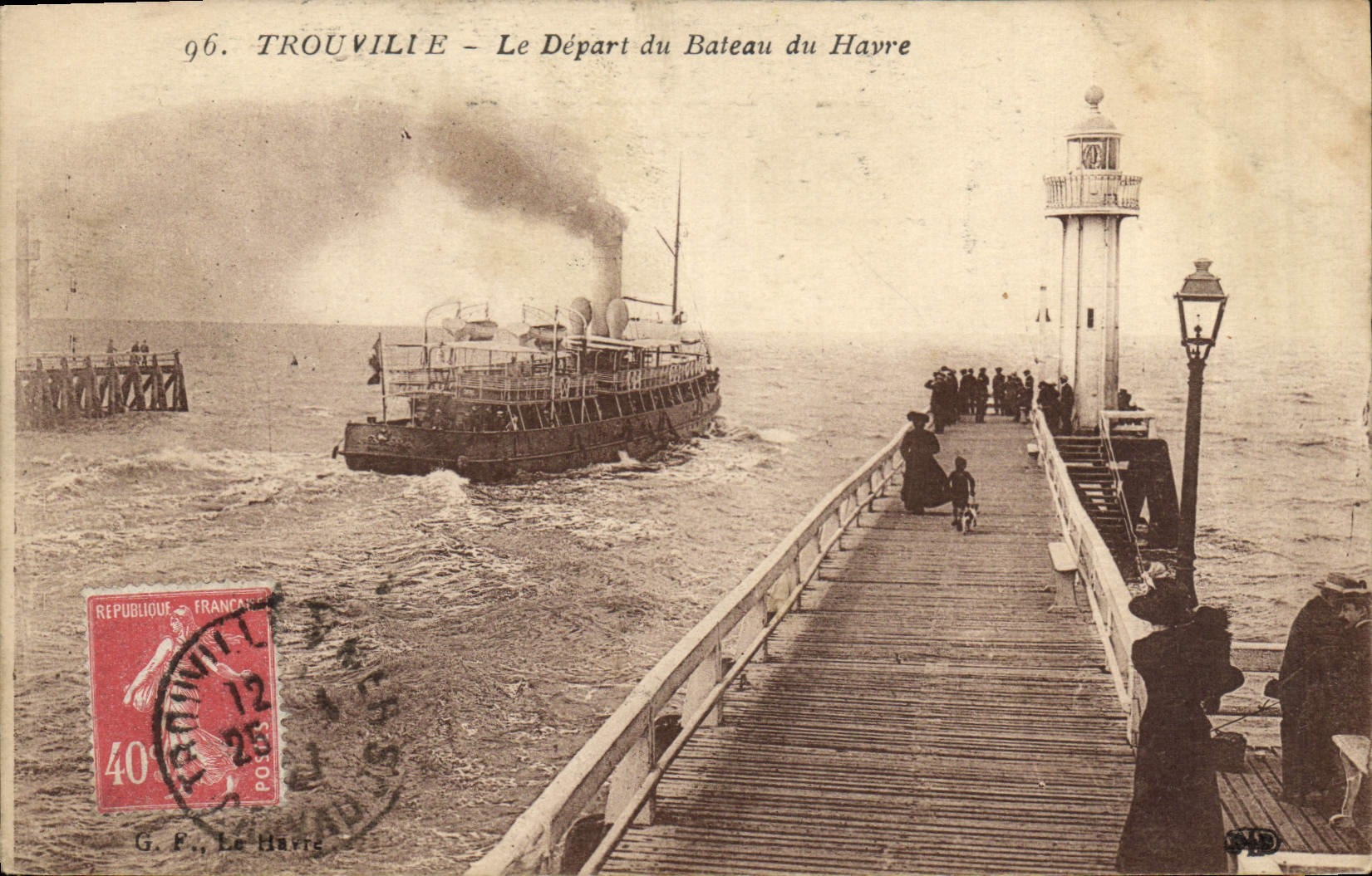 CPA Trouville Le Depart du Bateau du Havre