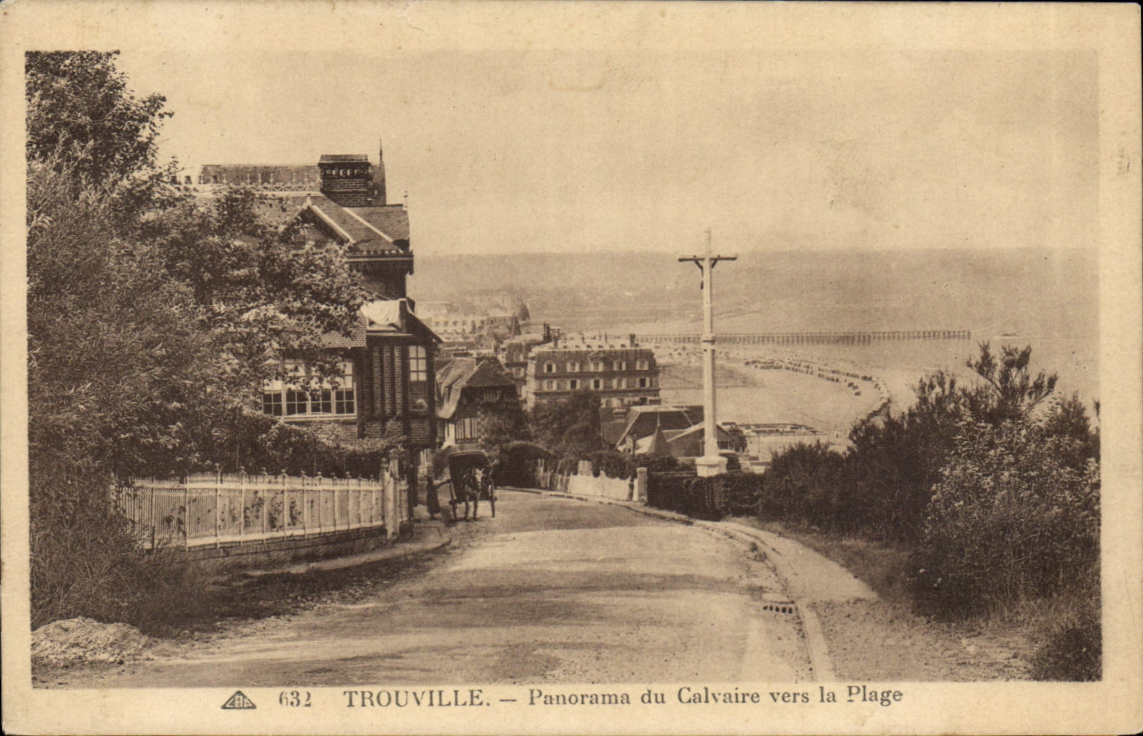 CPA Trouville Reine des Plages panorama du Calvaire