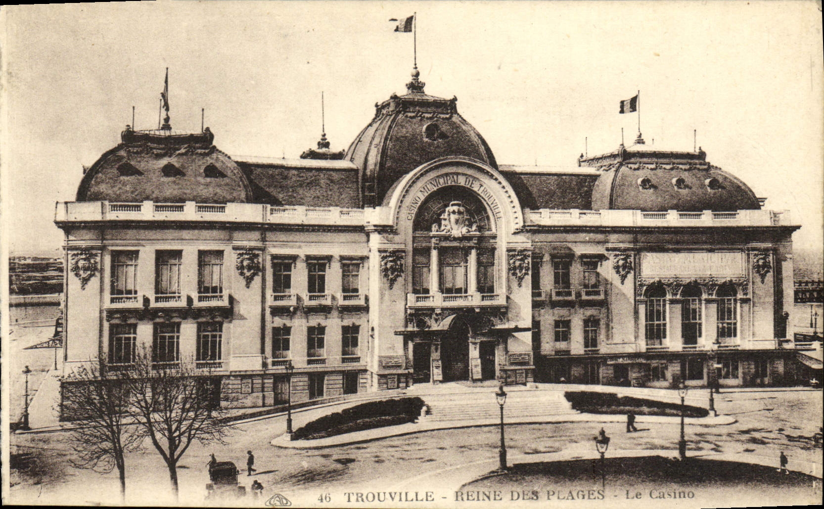 Reina de Trouville de la POSTAL de la VENDIMIA de las playas el casino