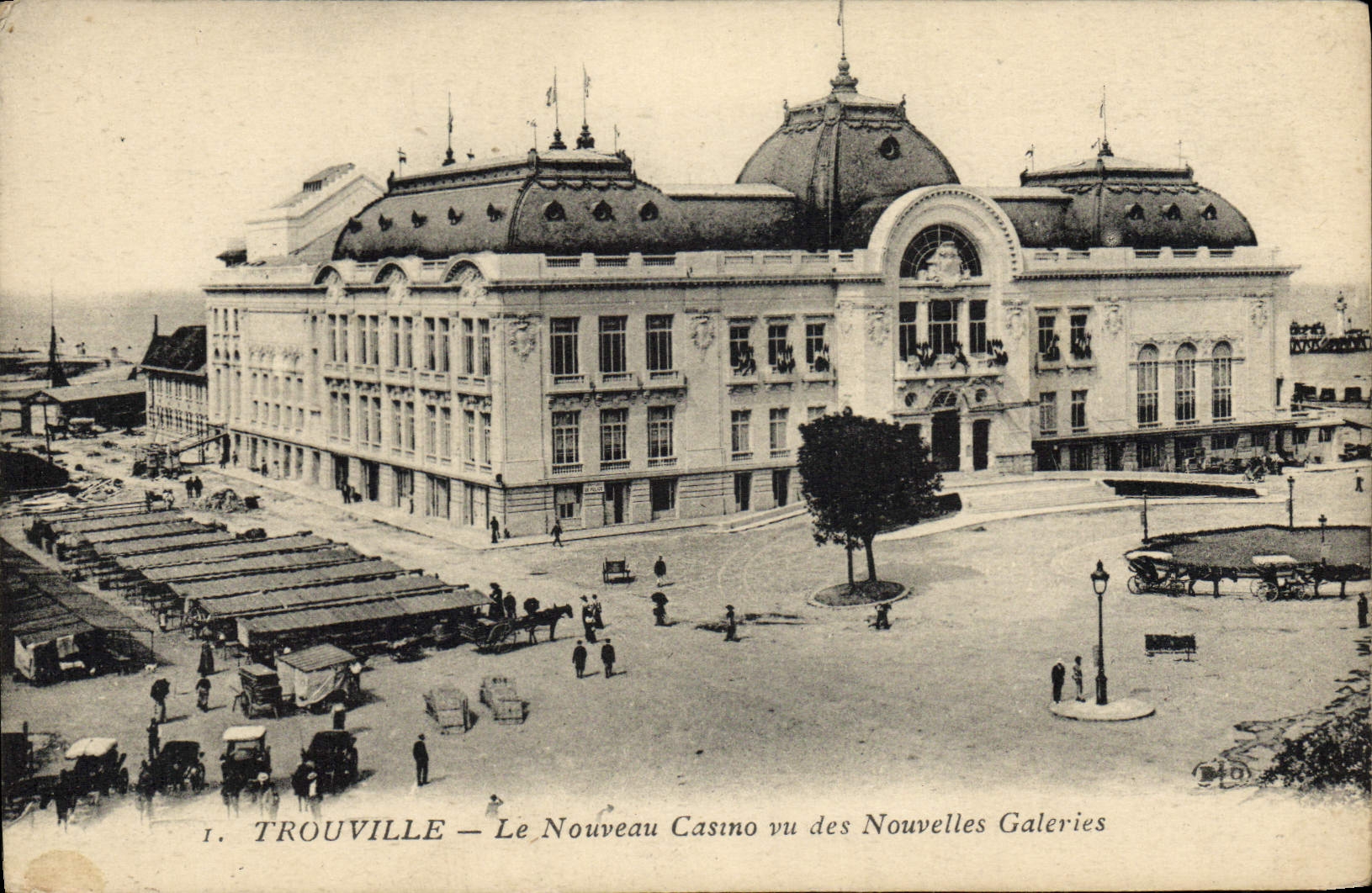 POSTAL Trouville de la VENDIMIA el nuevo casino visto de las nuevas galerías