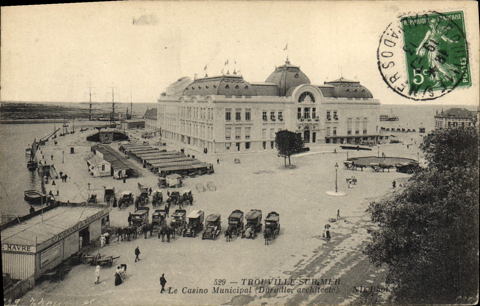 POSTAL Trouville de la VENDIMIA en el normando municipal del Co del casino del mar de la navegación