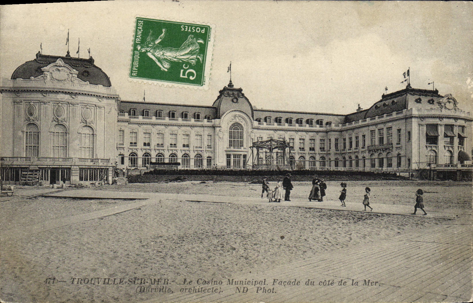 POSTAL Trouville de la VENDIMIA en el mar el ataque frontal municipal del casino de la dimensión del mar