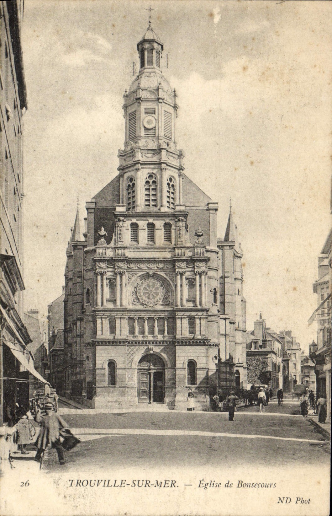 POSTAL Trouville de la VENDIMIA la iglesia De Bonsecours
