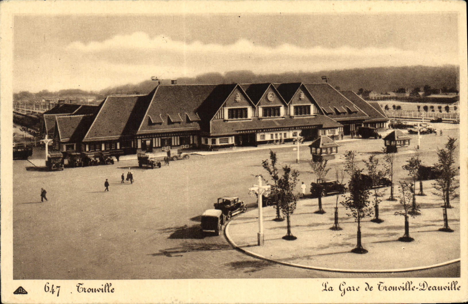 Estación de tren de Trouville de la POSTAL de la VENDIMIA de Trouville Deauville