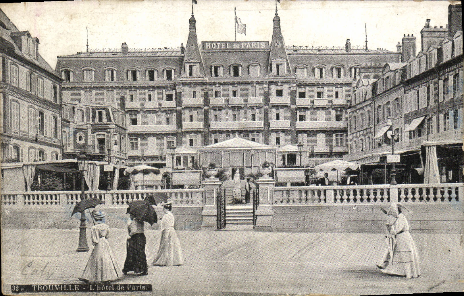 CPA Trouville L'Hotel de Paris 
