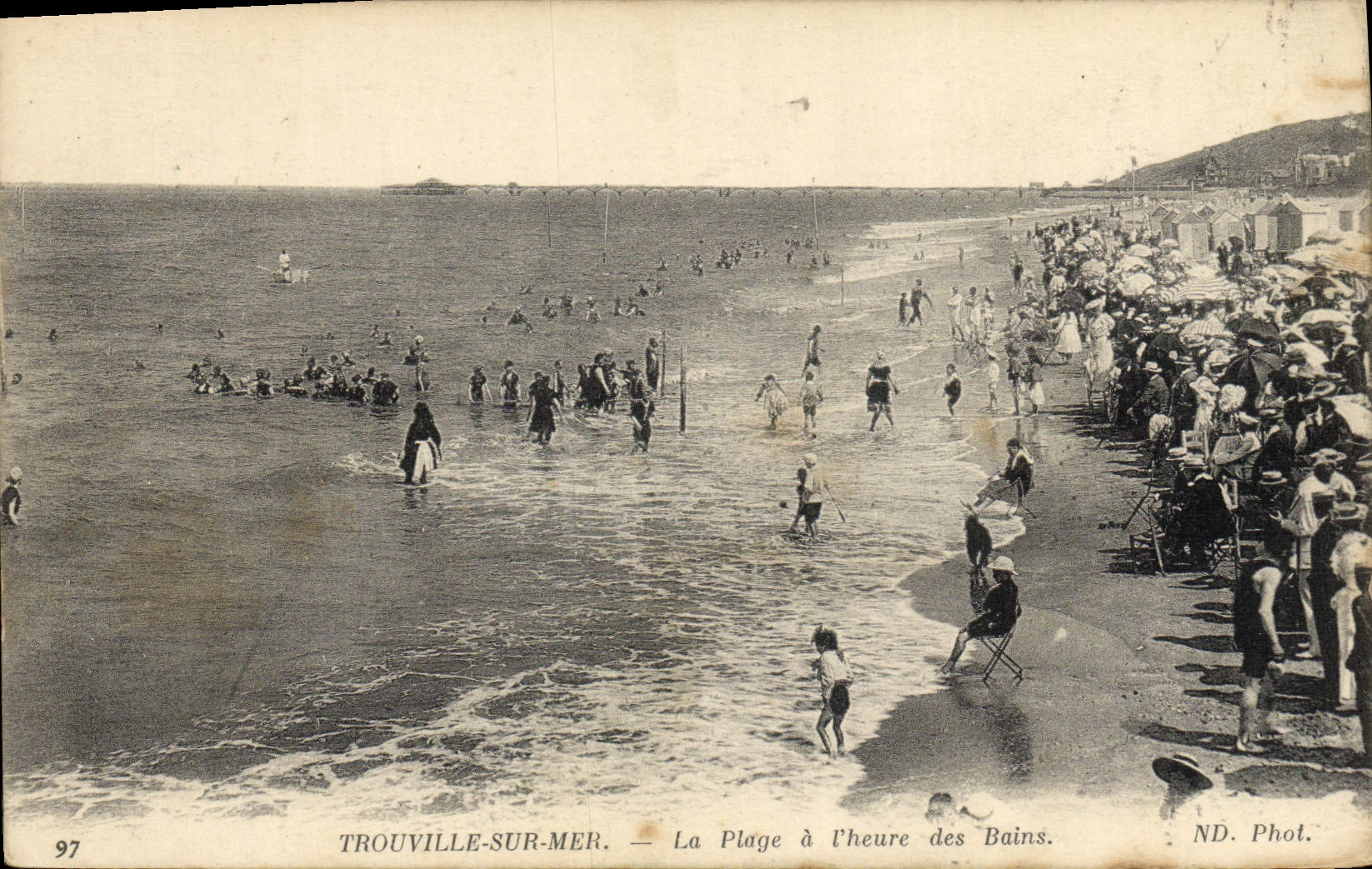 CPA Trouville La Plage a L'Heure des Bains