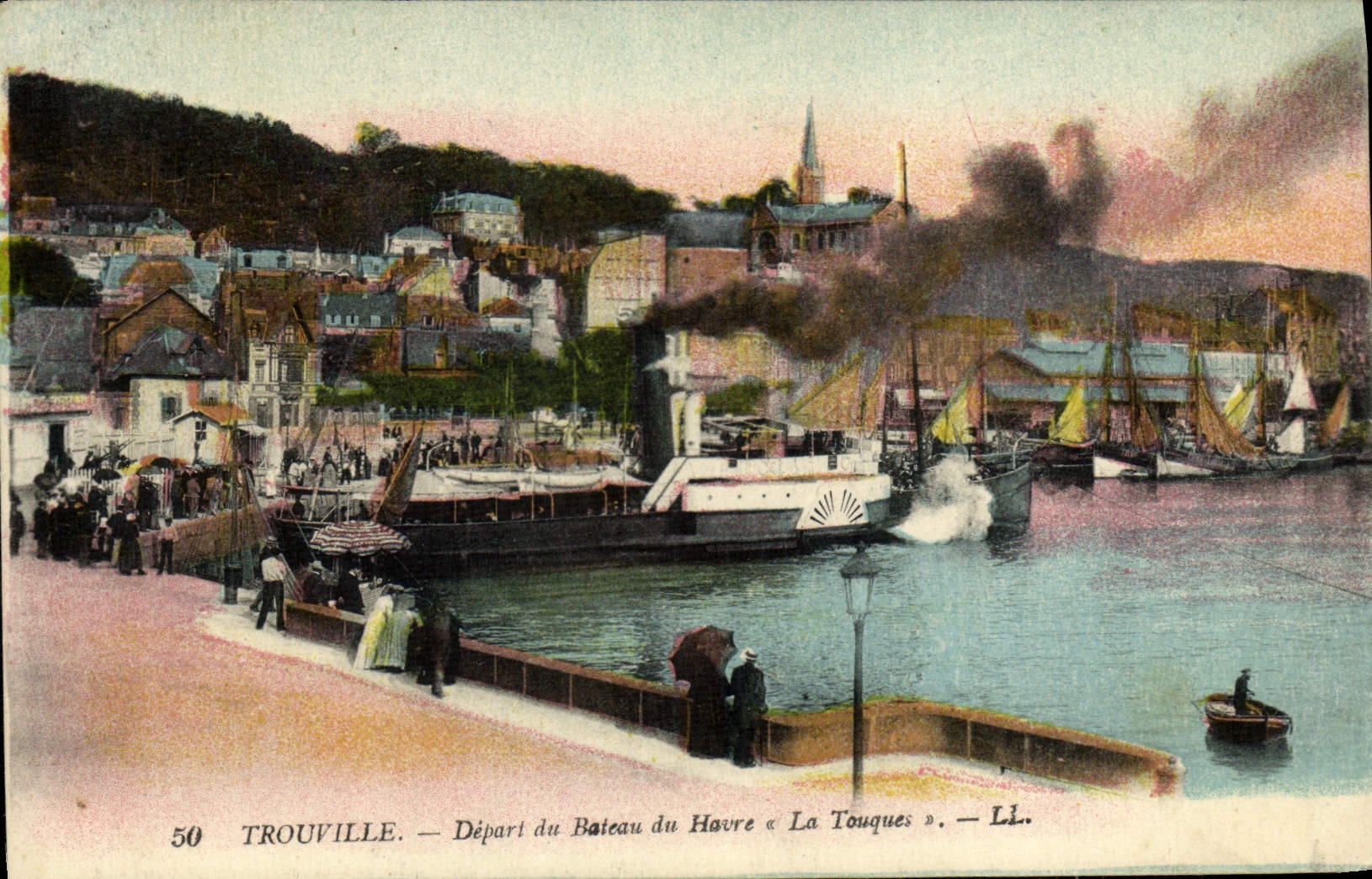 CPA Trouville Depart du Bateau du Havre 