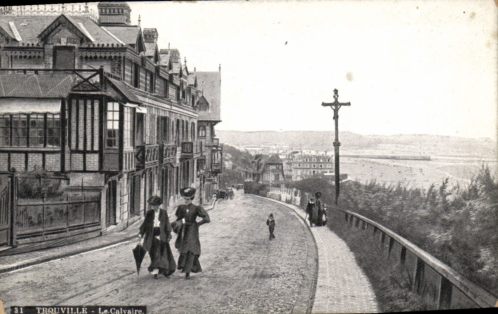 CPA Trouville Le calvaire