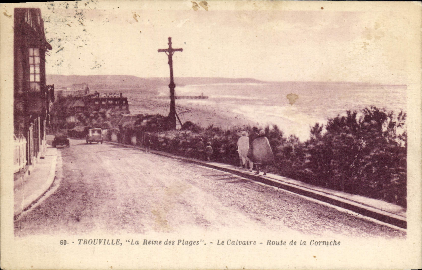 CPA Trouville La reine des plages le calvaire route de la corniche 