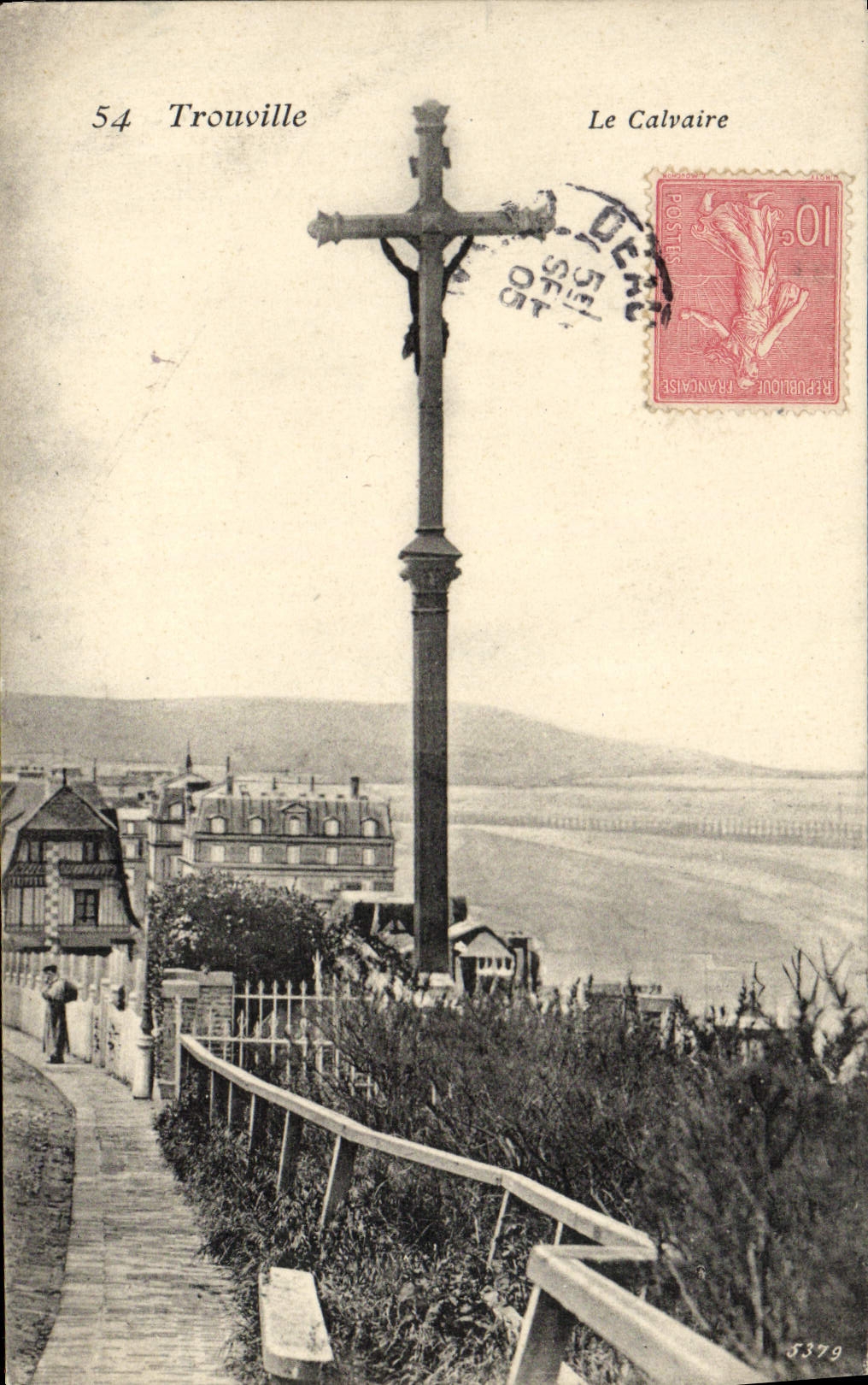 CPA Trouville Le calvaire