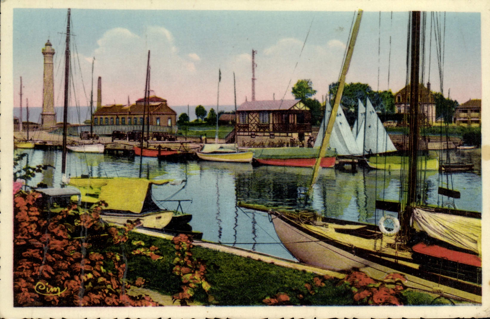 MODERN CARD Ouistreham Boats Lighthouse