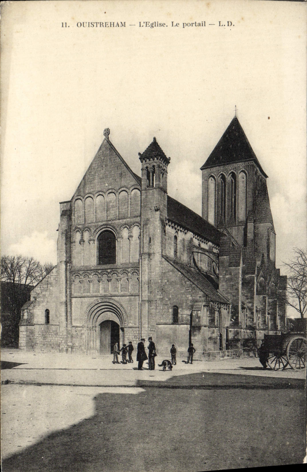 CPA Ouistreham L'Eglise le portail