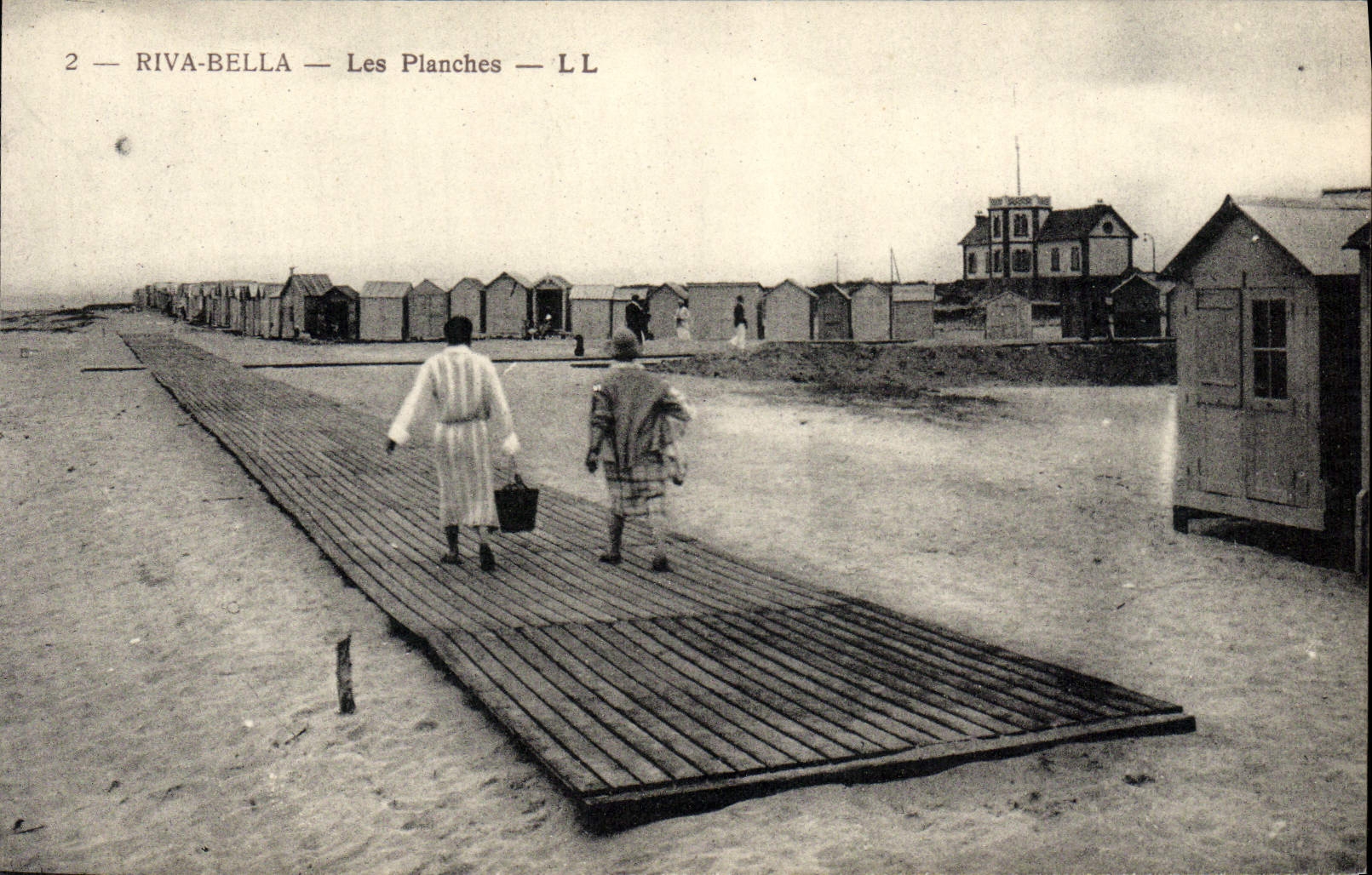 VINTAGE POSTCARD Riva Bleated the boards