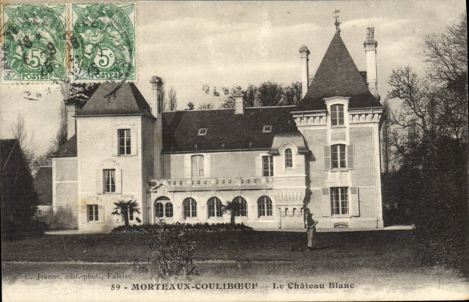 VINTAGE POSTCARD Morteaux Couliboeuf the white castle