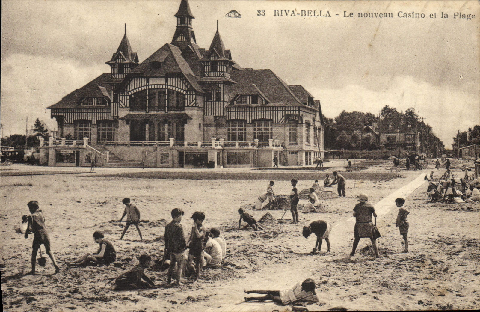 CPA Riva bella Le nouveau casino et la plage Enfants