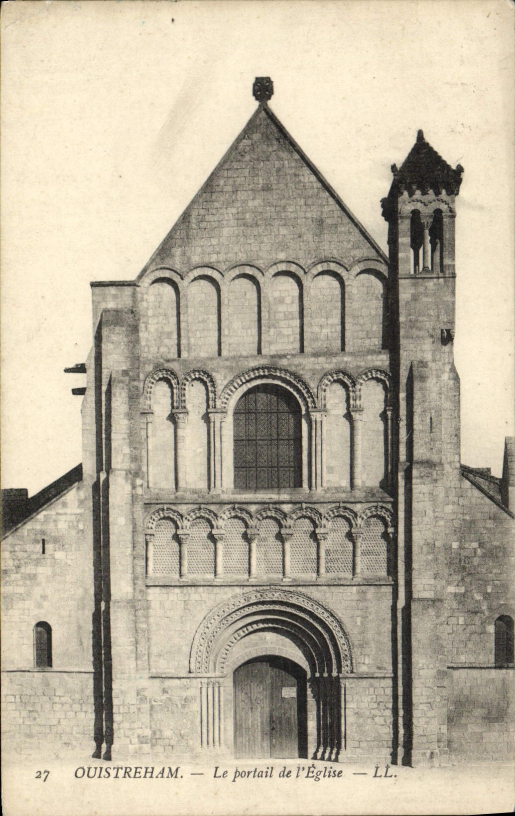 CPA Oustreham Le portail de l'eglise