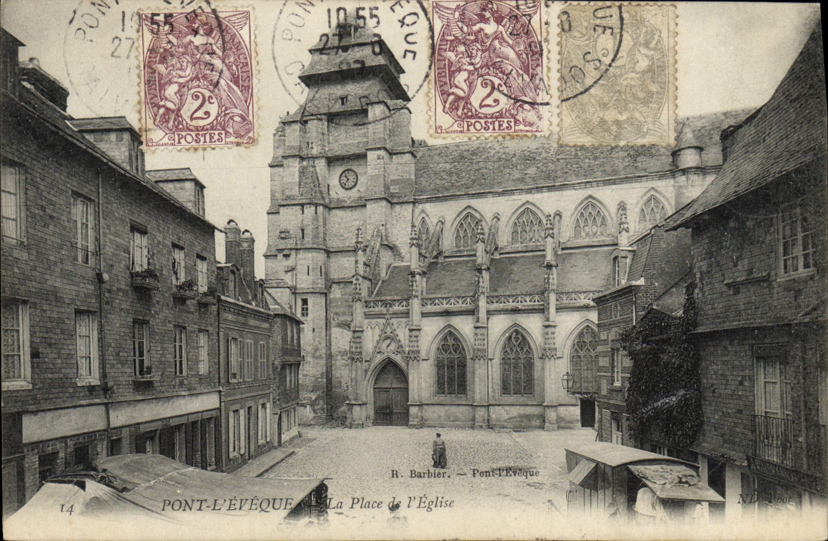 CPA Pont L'Eveque La place de l'eglise