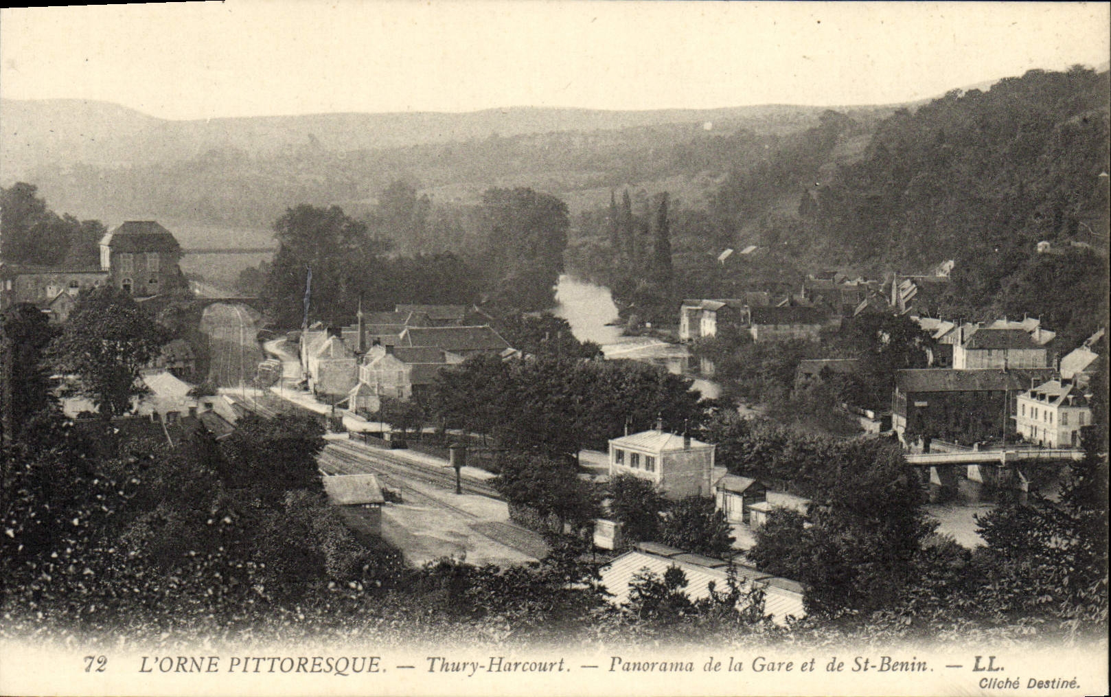 CPA Thury Harcourt Panorama de la Gare et de Saint Benin