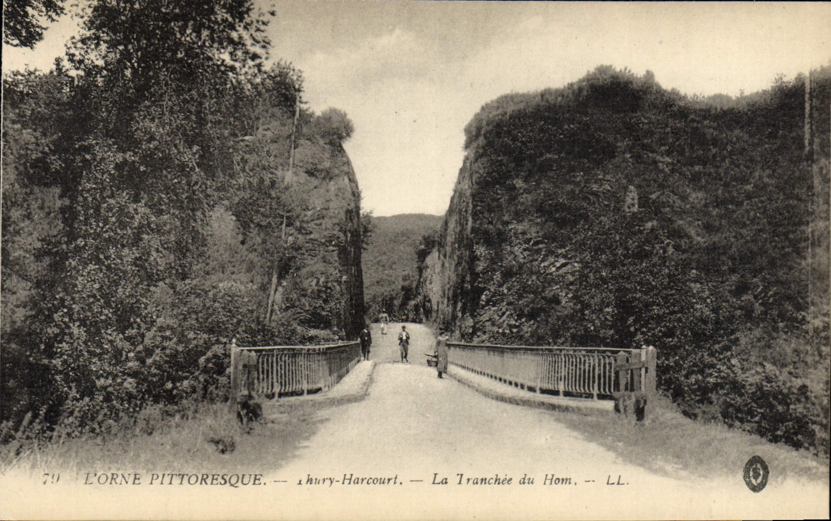 CPA Thury Harcourt La Tranchee du Hom