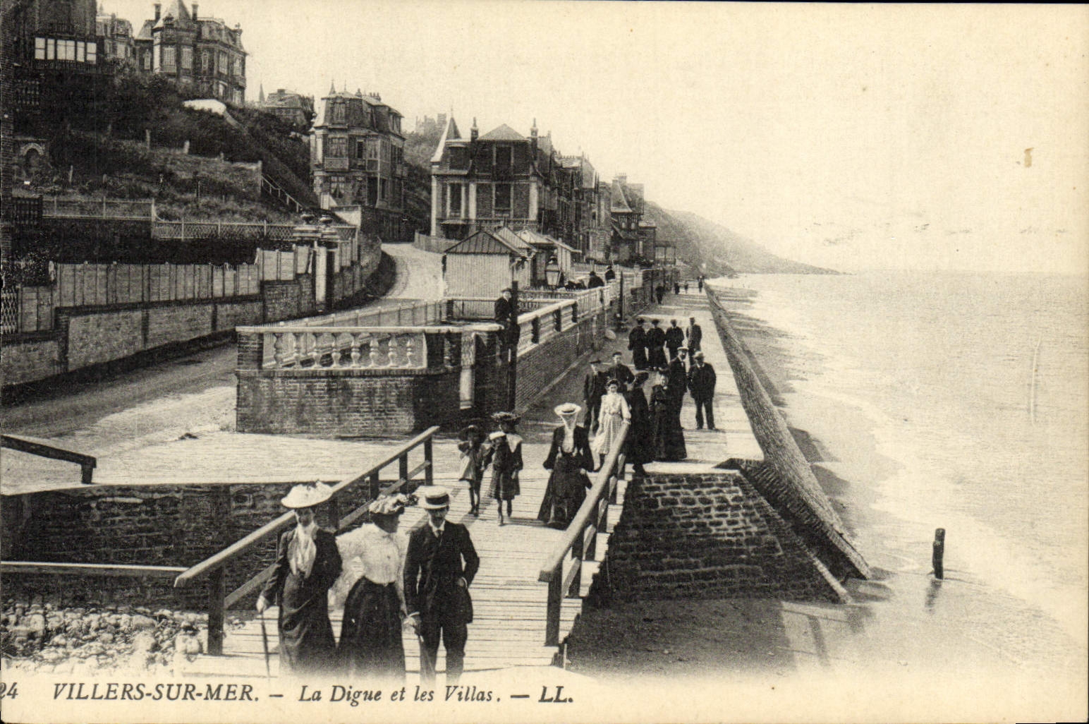 CPA Villers Sur Mer La Digue et les villas