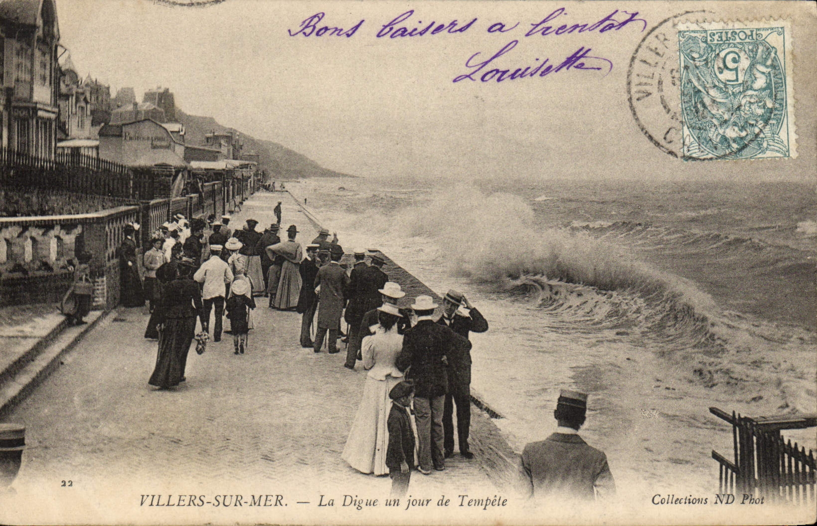 CPA Villers sur Mer La Digue un Jour de Tempete