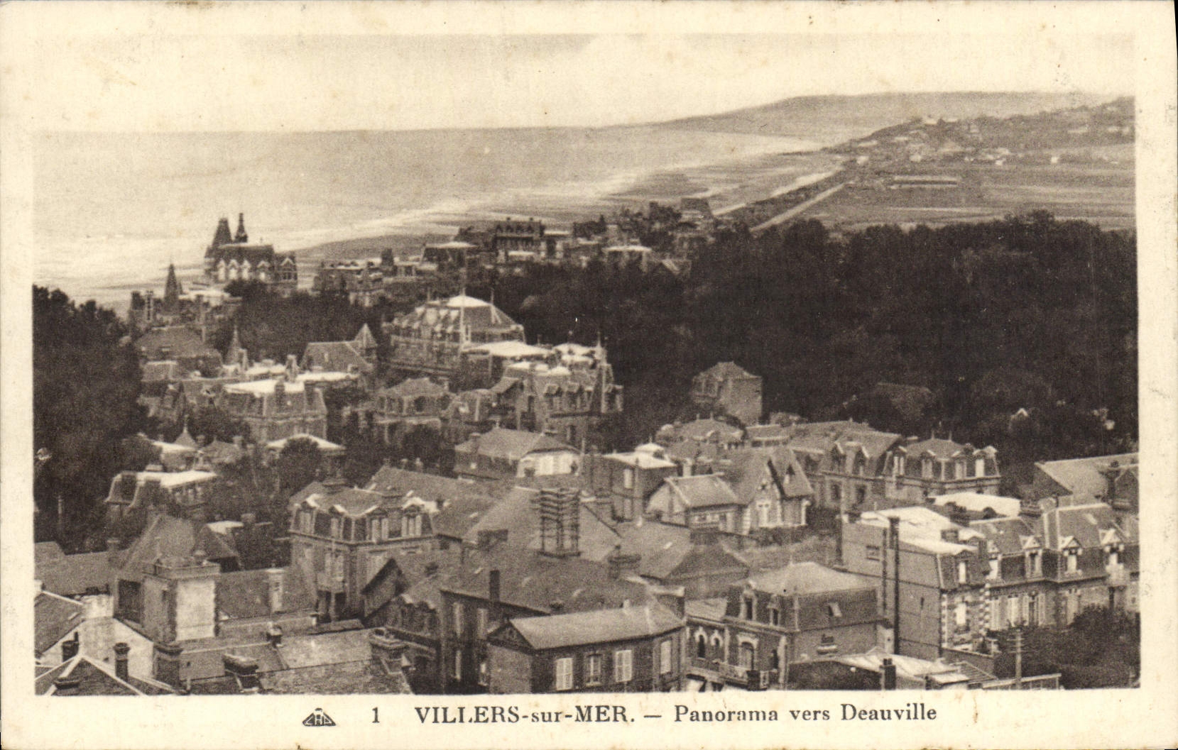 CPA Villers Sur Mer Panorama Vers Deauville