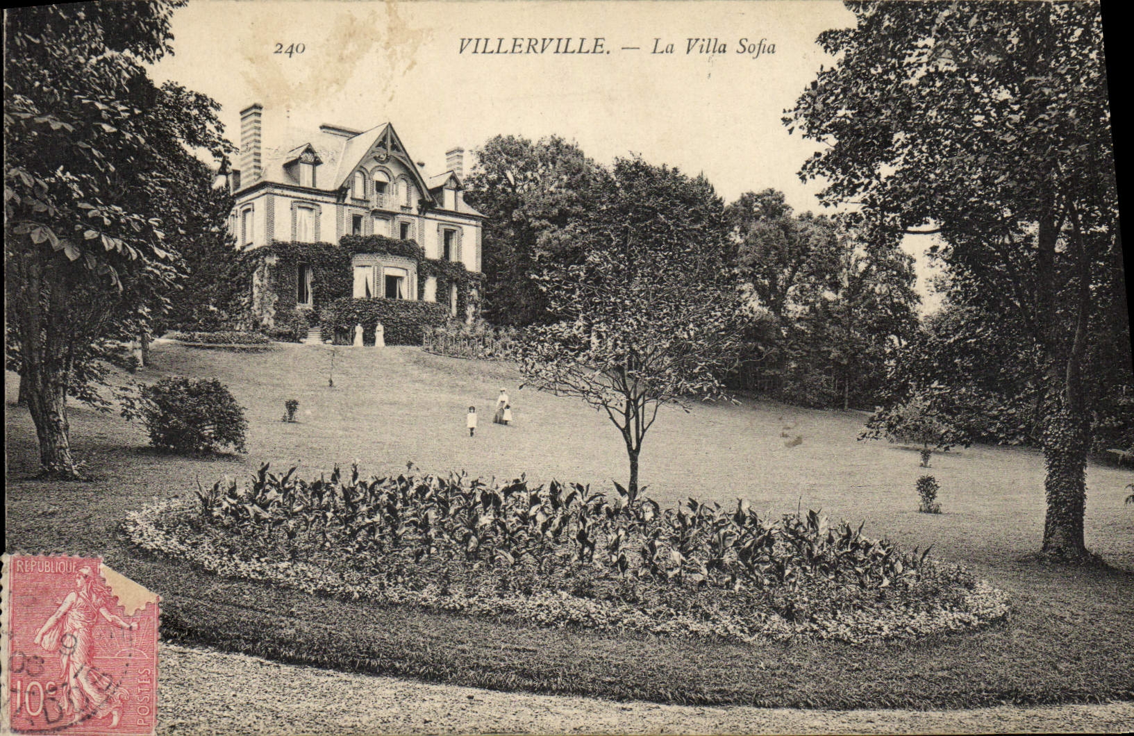 VINTAGE POSTCARD Villerville the Sofia Villa
