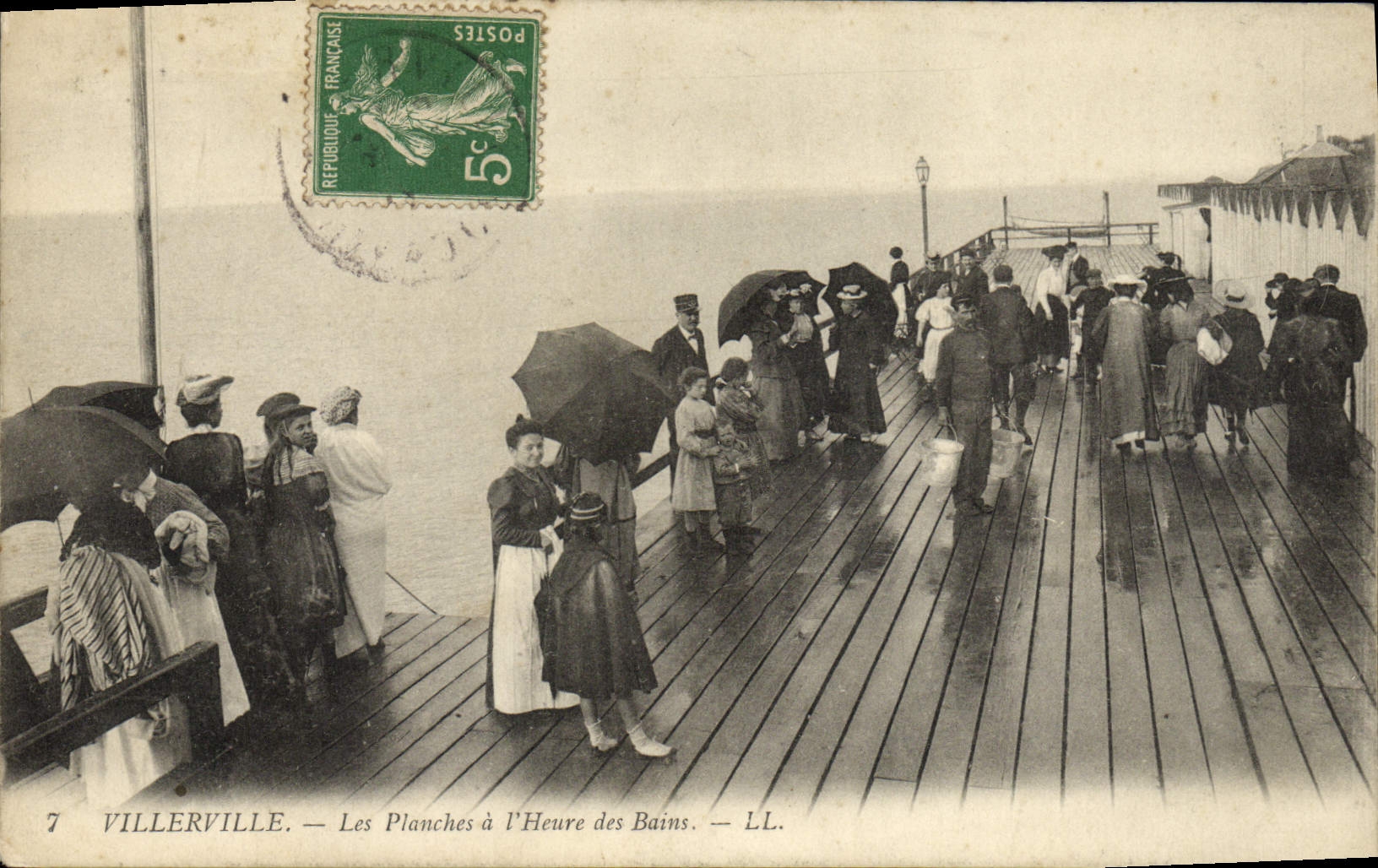 VINTAGE POSTCARD Villerville Boards per Hour of the Baths