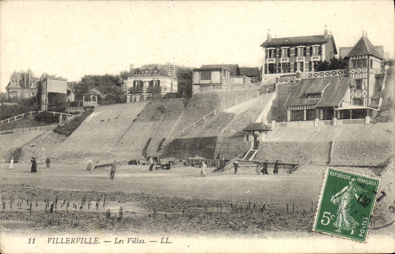 VINTAGE POSTCARD Villerville Villas