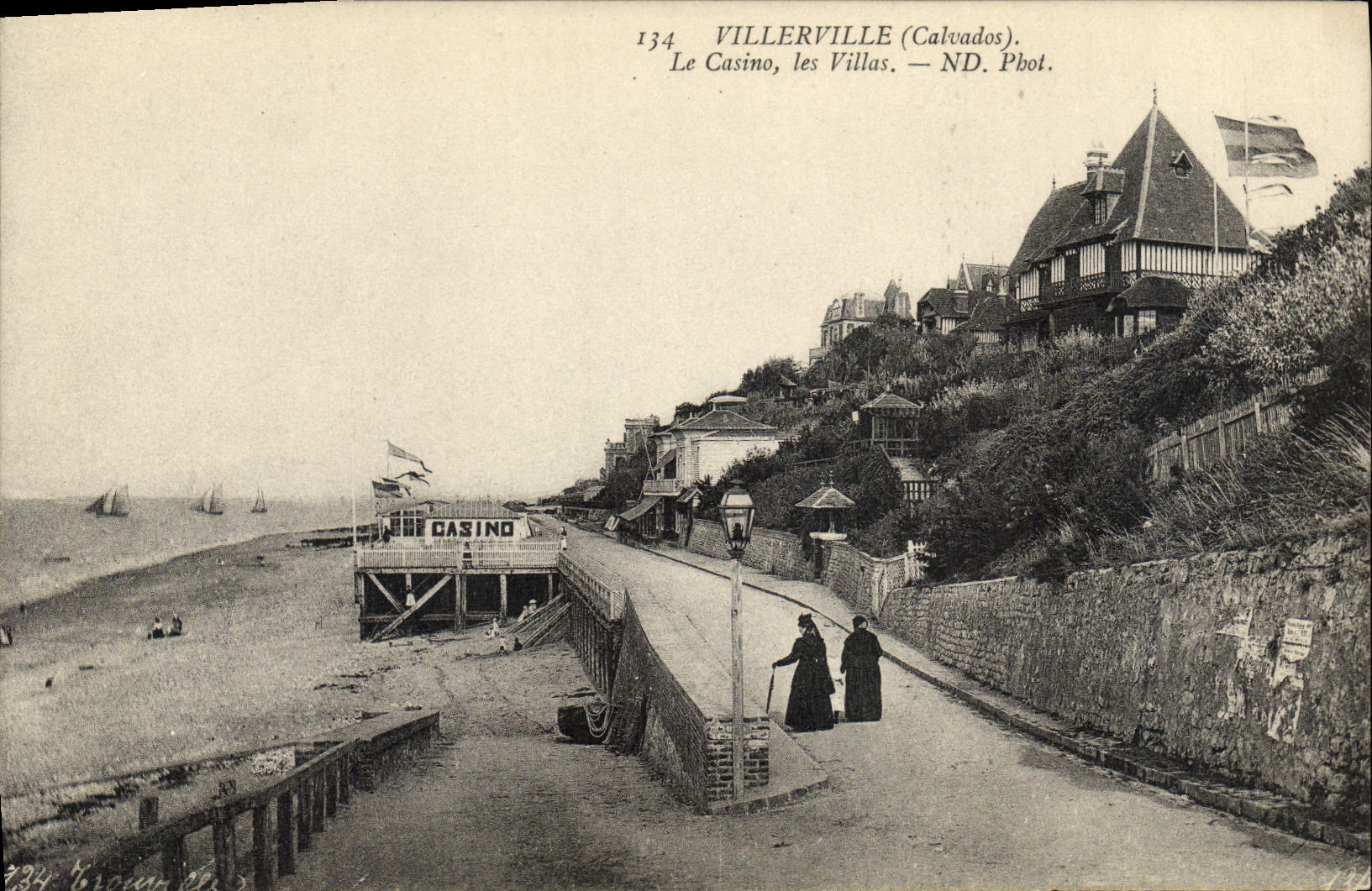 CPA Villerville Le casino Les villas