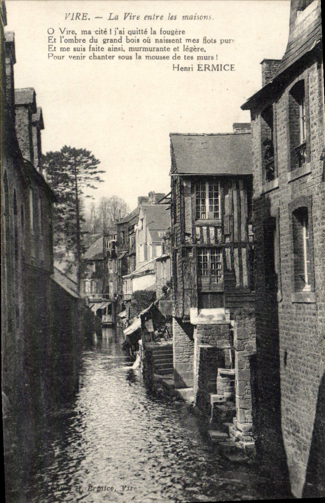 VINTAGE POSTCARD Vire Transfers It Between the Houses