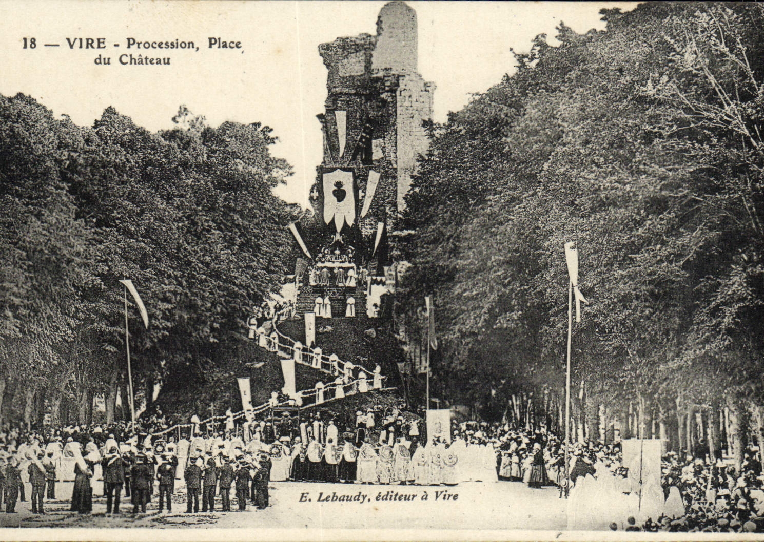 VINTAGE POSTCARD Vire Procession Places castle