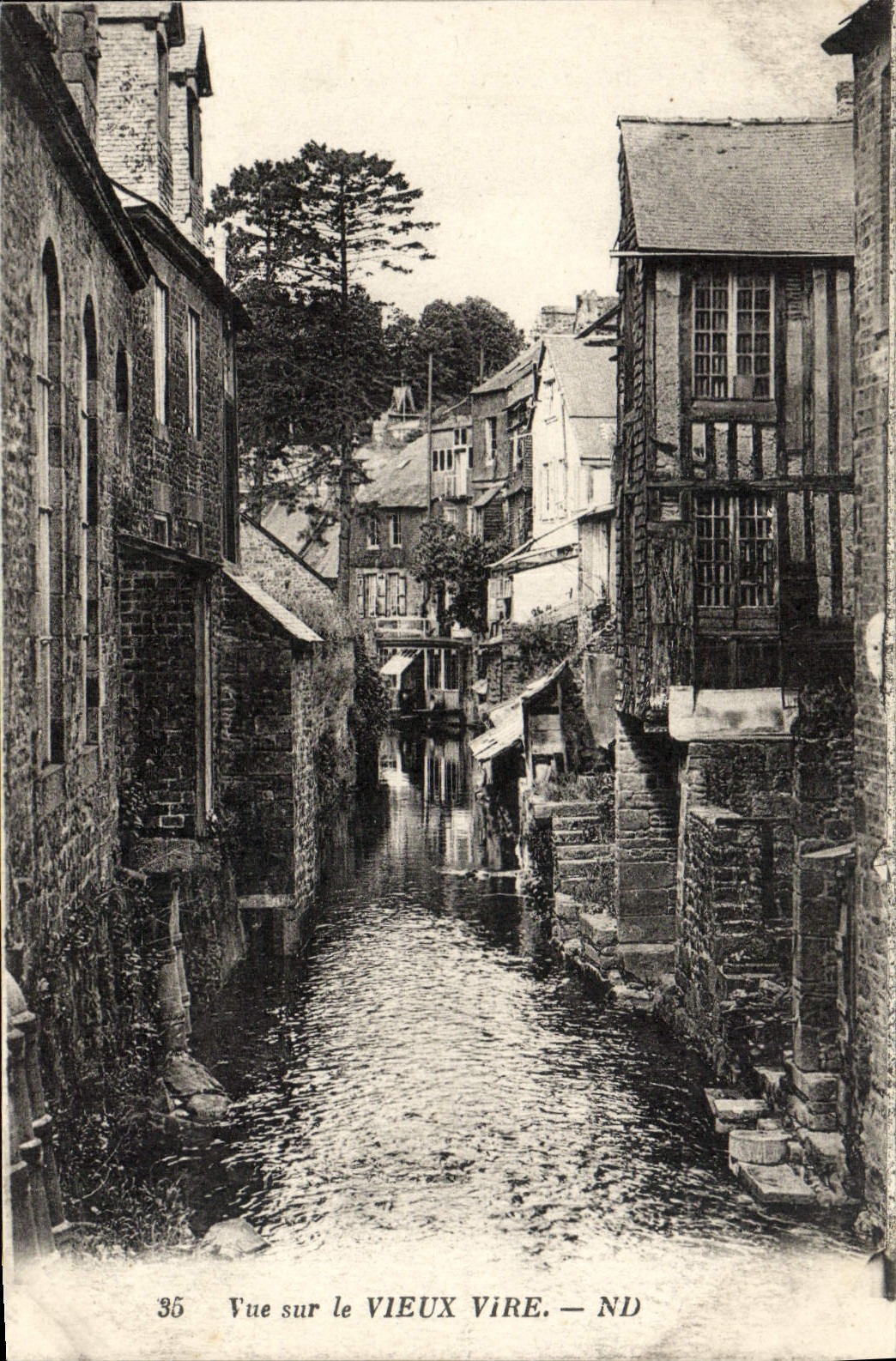 CPA Vire Vue Sur le Vieux Vire