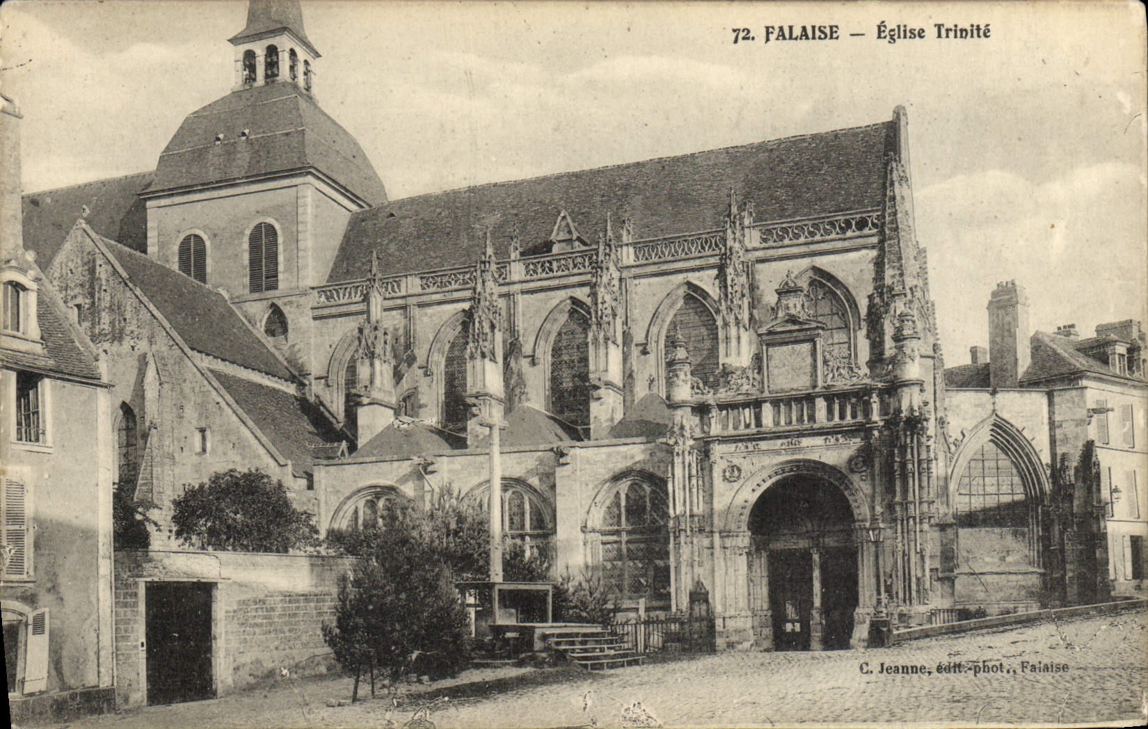 VINTAGE POSTCARD Cliff the Church Trinity