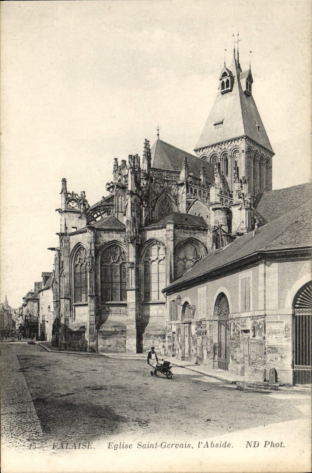 CPA Falaise Eglise Saint Gervais L'Abside