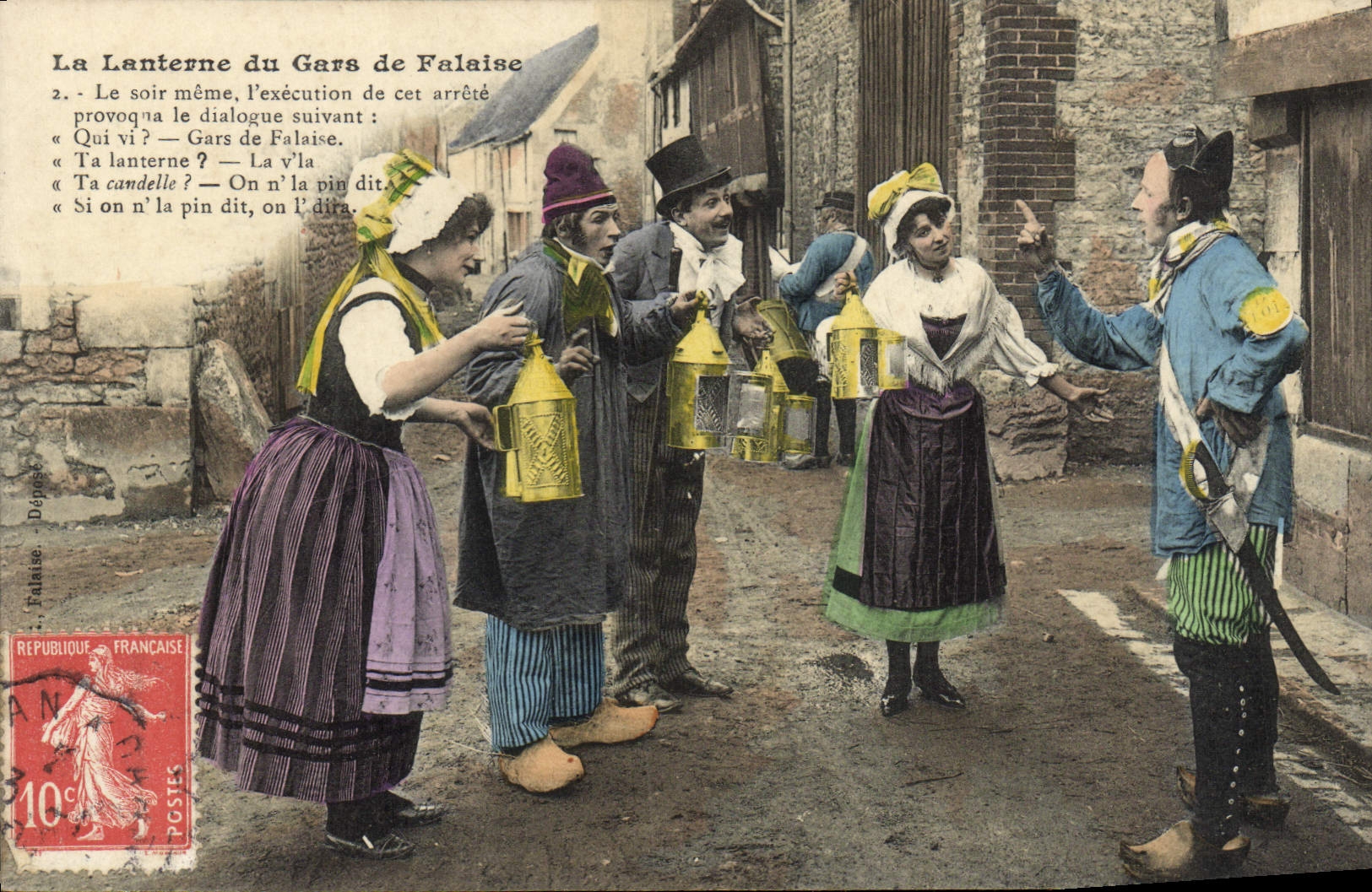 CPA Falaise La Lanterne du Gars de Falaise Folklore Costume