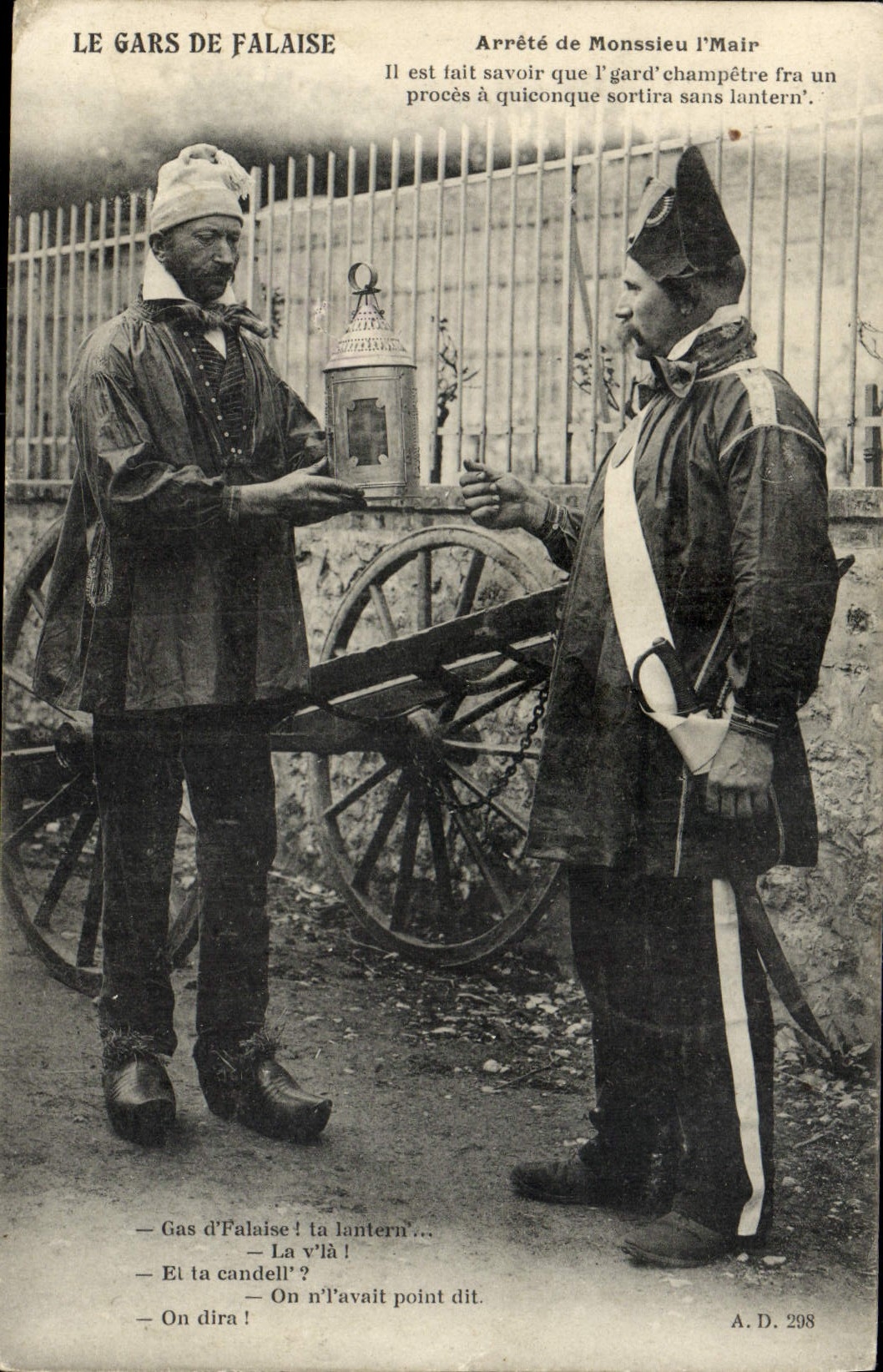 CPA Falaise Le Gars De Arrete de Monssieu L'Mair Falaise Folklore Costume