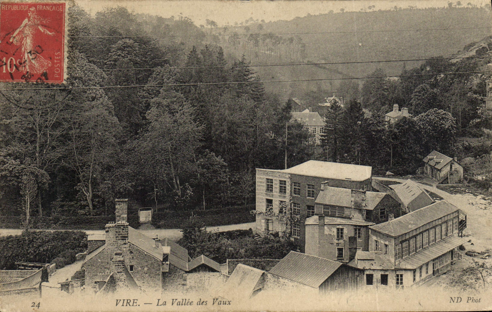 CPA Vire La Vallee des Vaux