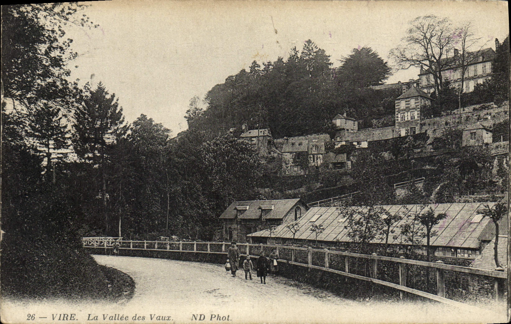 CPA Vire La Vallee des Vaux