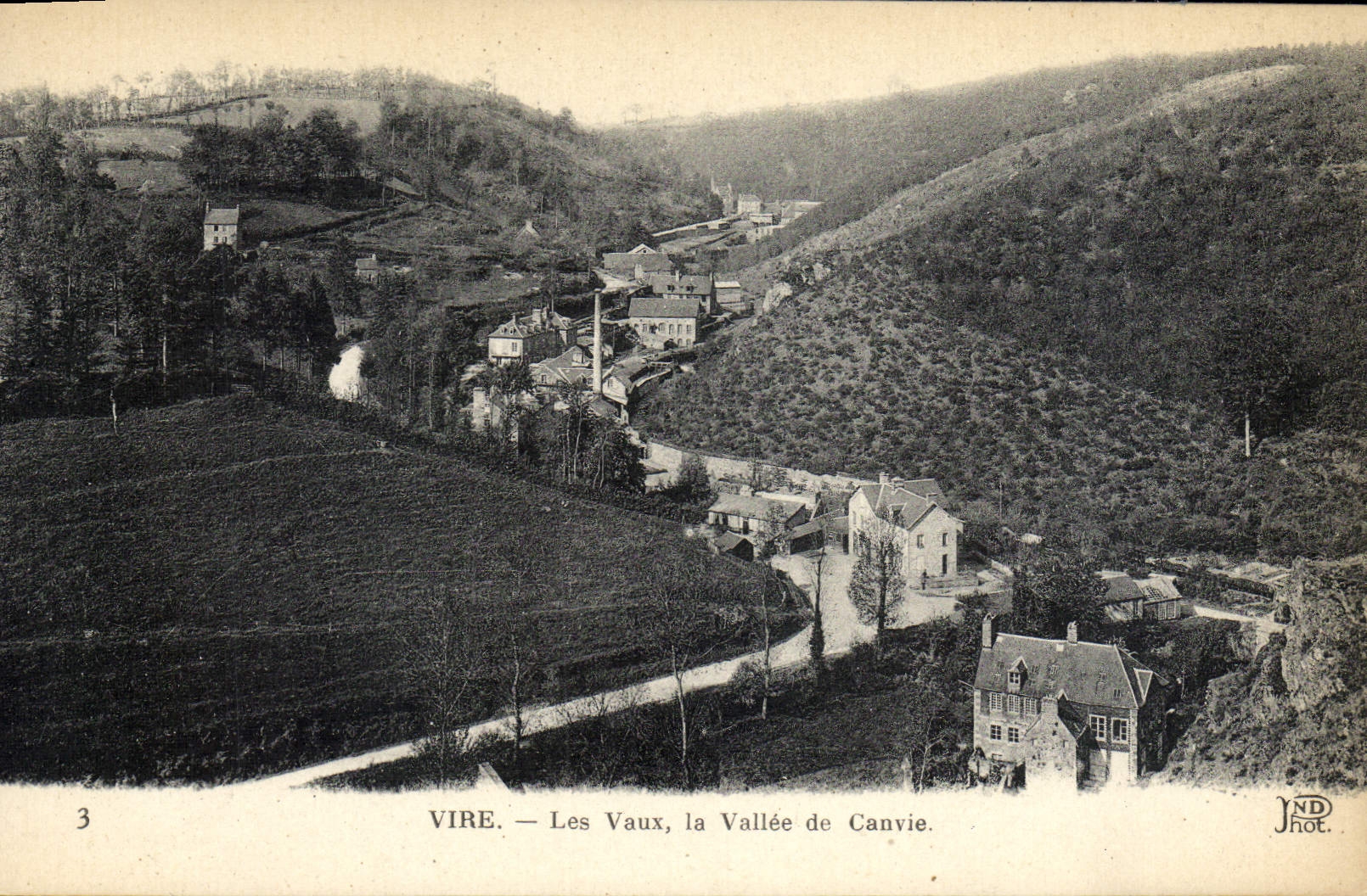 CPA Vire Les Vaux la Vallee de Canvie