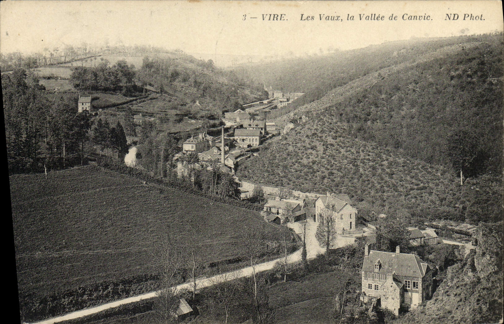CPA Vire Les Vaux la Vallee de Canvie