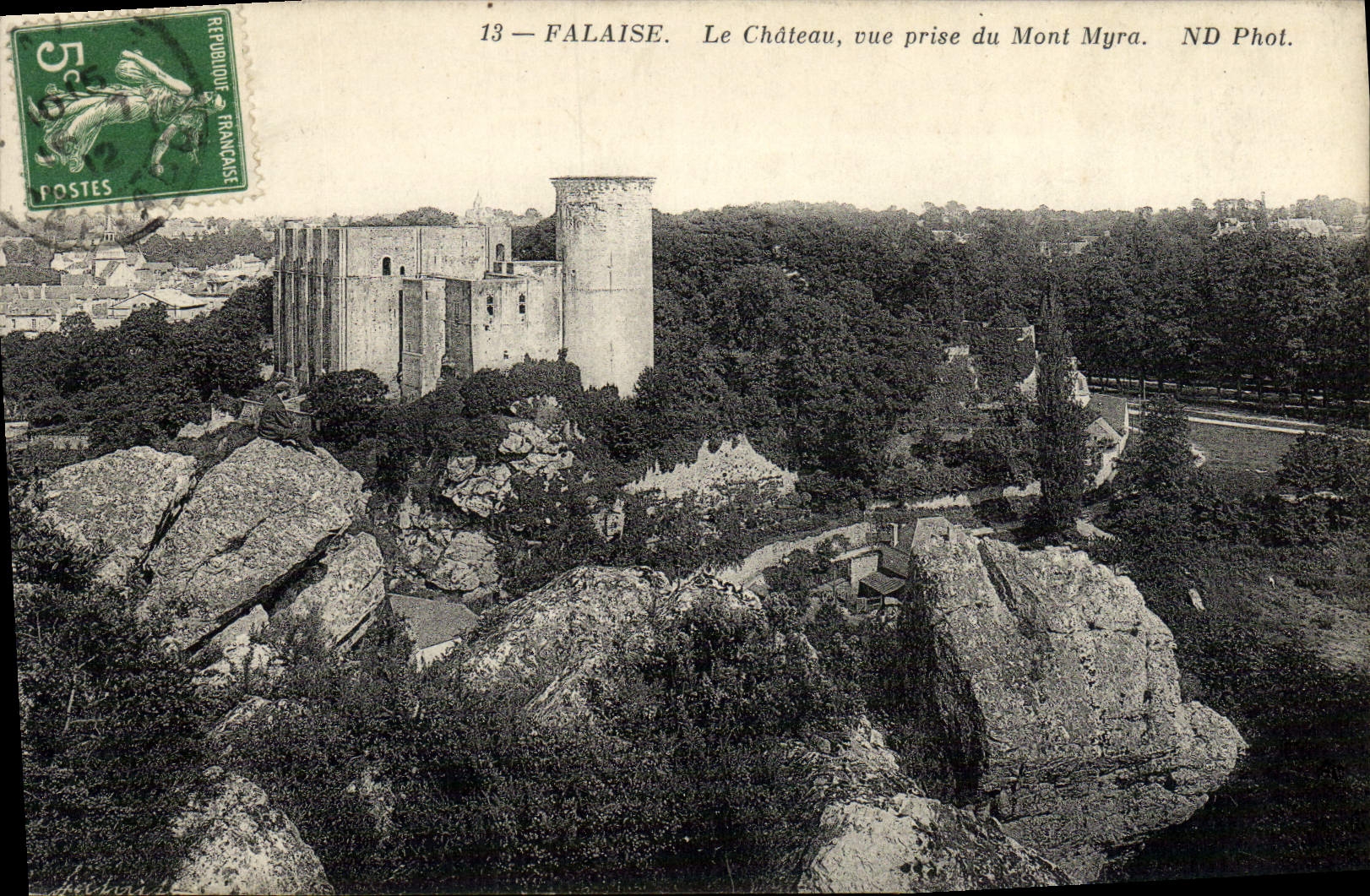 CPA Falaise Le Chateau Vue Prise du Mont Myra