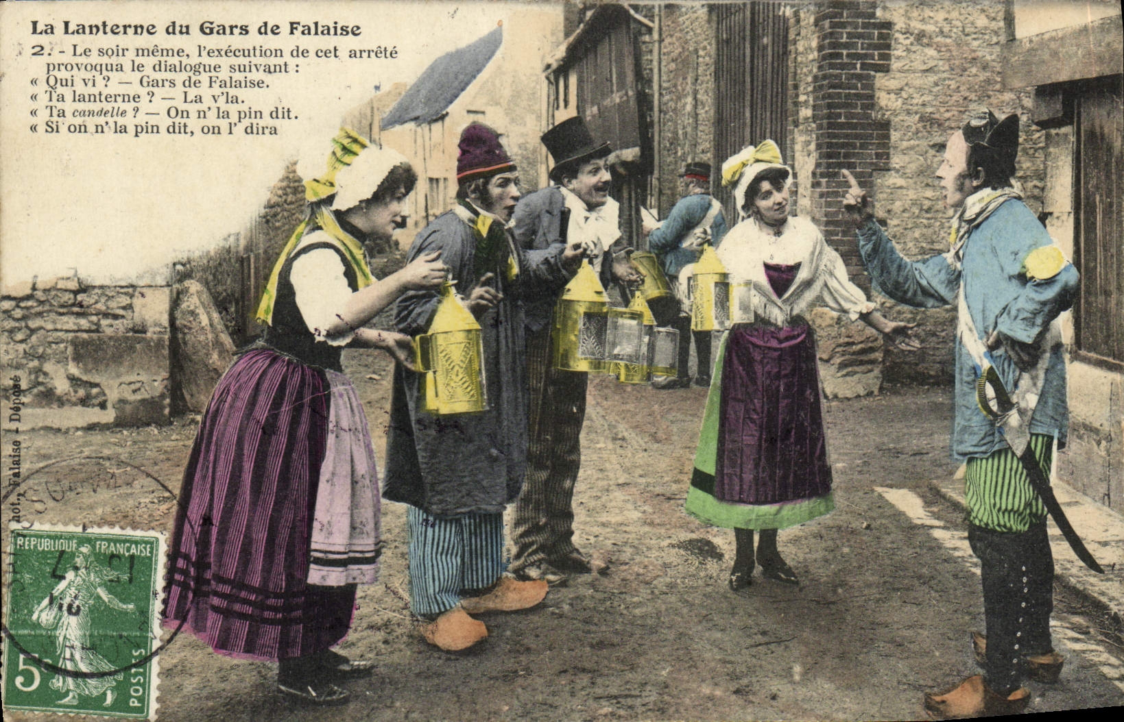 CPA Falaise La lanterne du gars de Falaise Folklore Costume