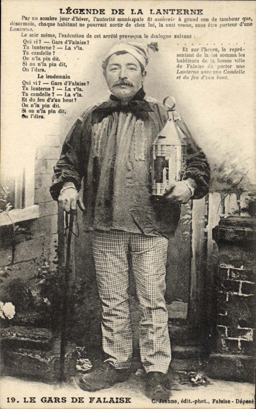 CPA Falaise Legende de la lanterne Folklore Costume