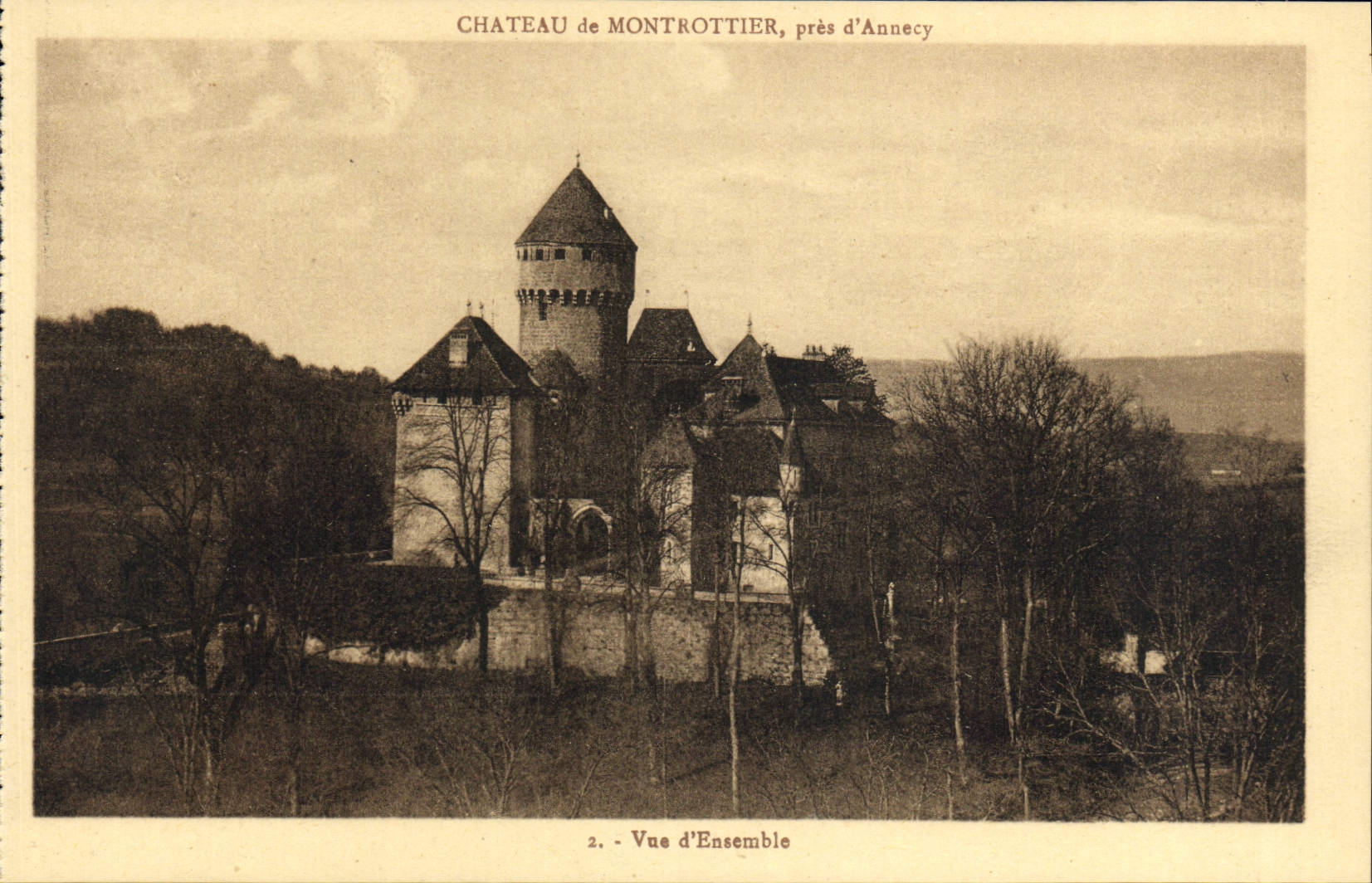 Castillo de la POSTAL de la VENDIMIA de Montrottier cerca del cuadro total Annecy