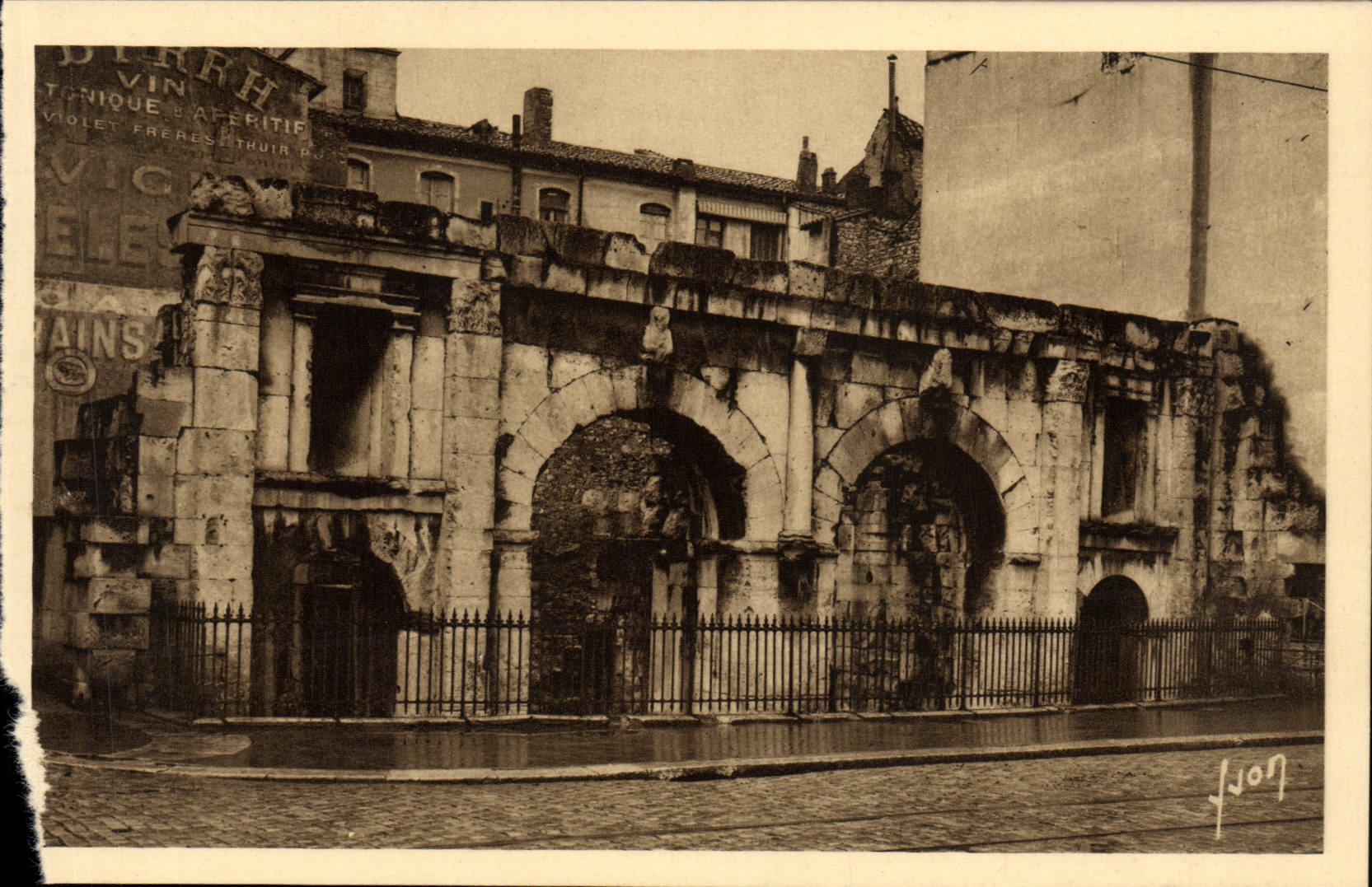 CPA Nimes La Porte D'Auguste