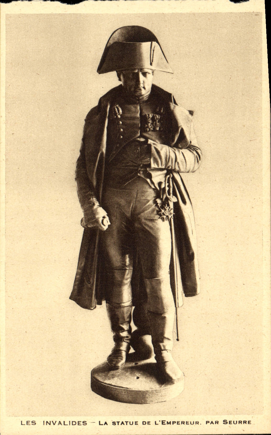 CPA Paris Les Invalides La Statue De L'Empereur Par Seurre
