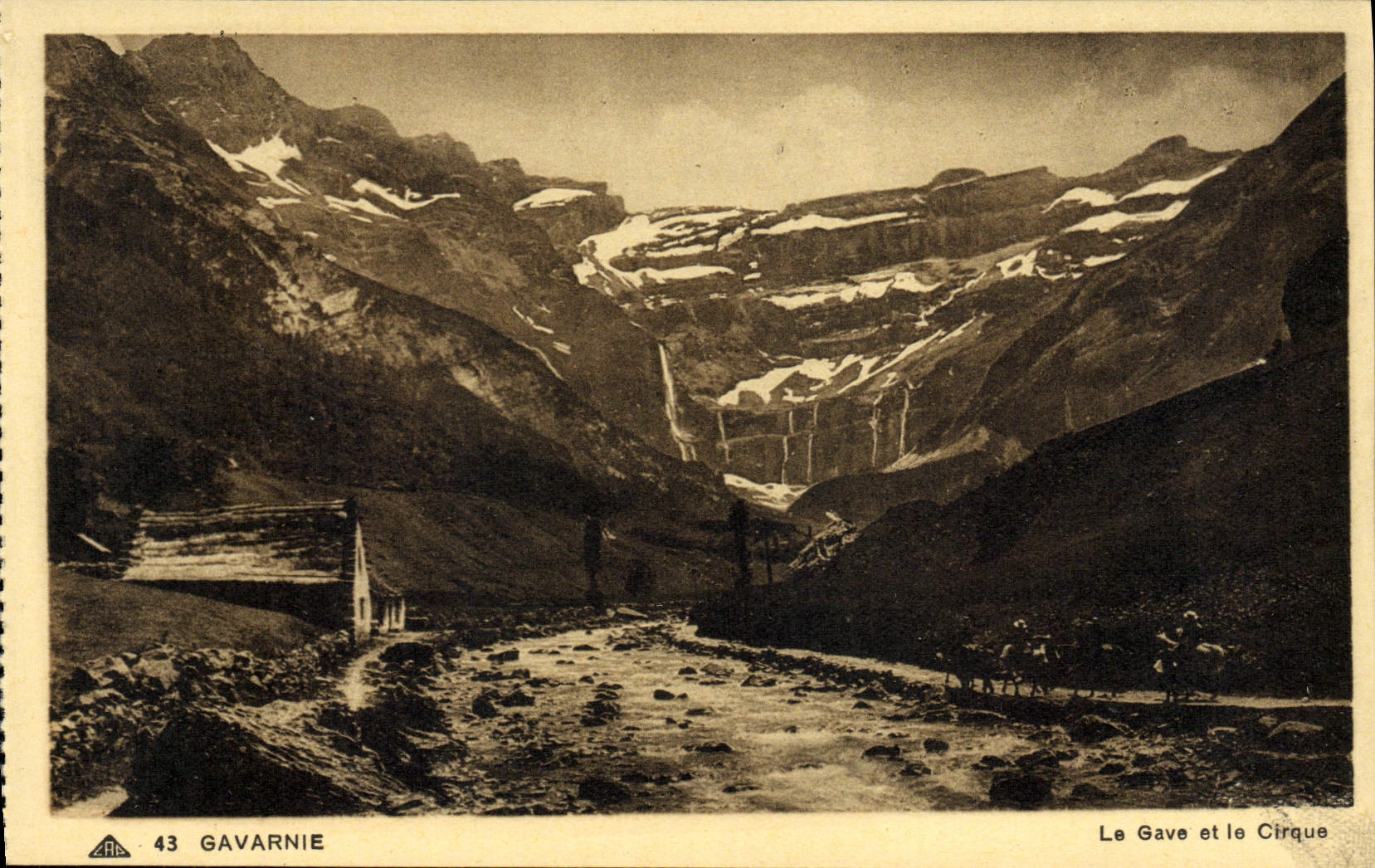 CPA Gavarnie Le Gave et le Cirque
